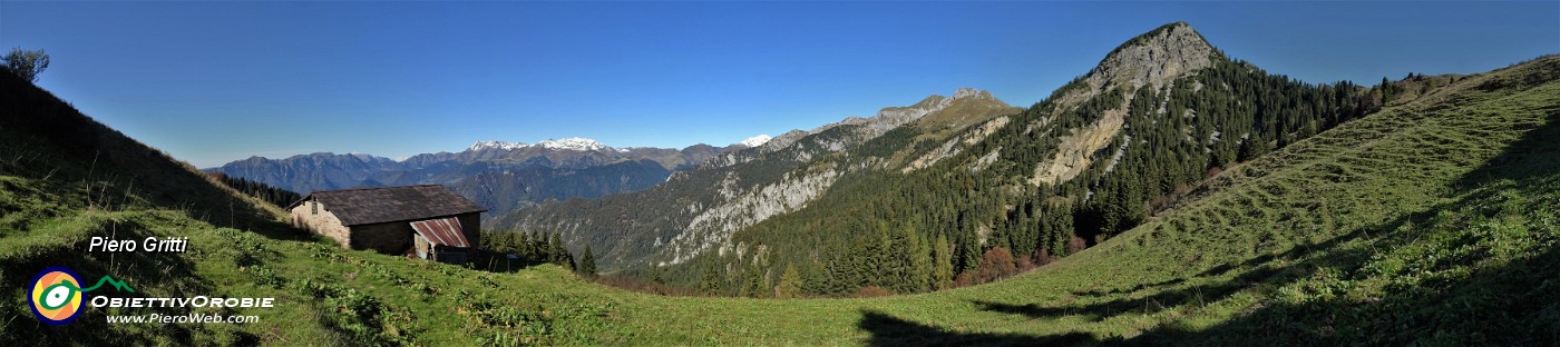 22 Altra baita-stalla con ampia vista panoranica .jpg